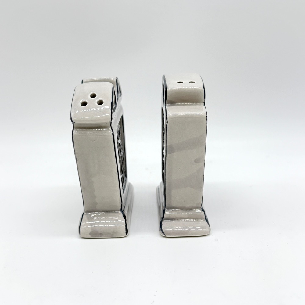 ONE HUNDRED 80 DGREES Tombstone Salt Pepper Shakers Halloween Spooky Decor - Picture 7 of 10
